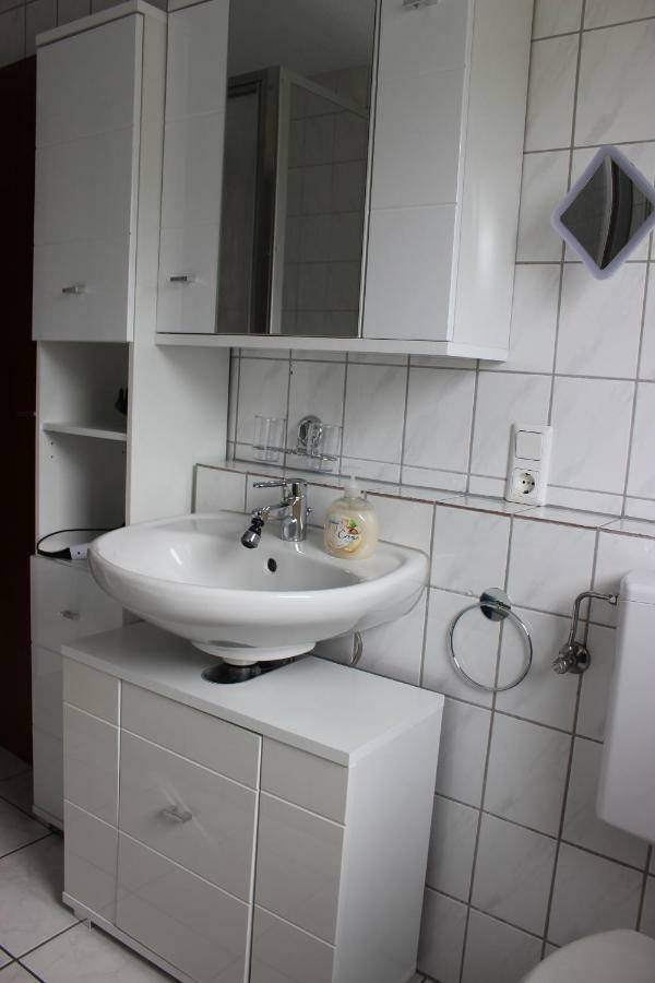 Ferienwohnung Am Waldrand Лемберг Экстерьер фото