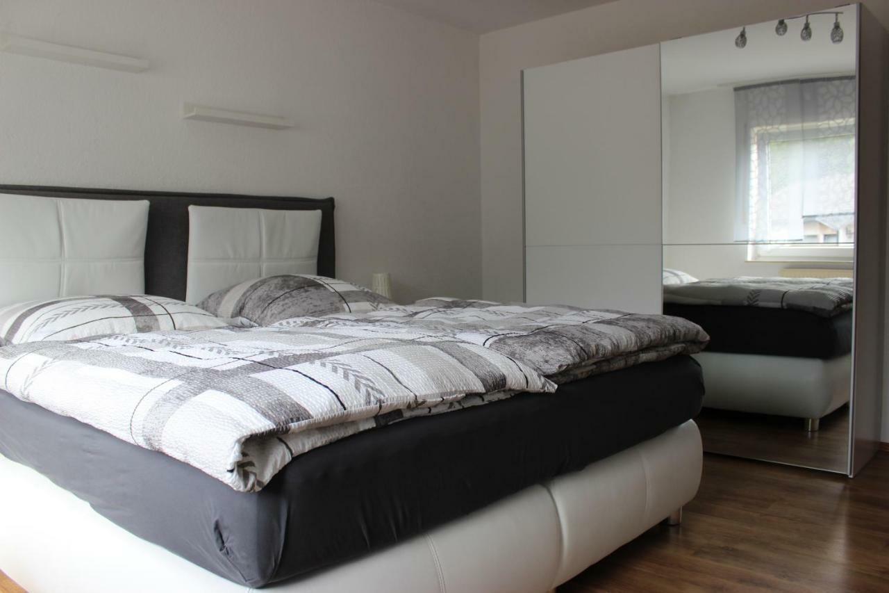 Ferienwohnung Am Waldrand Лемберг Экстерьер фото